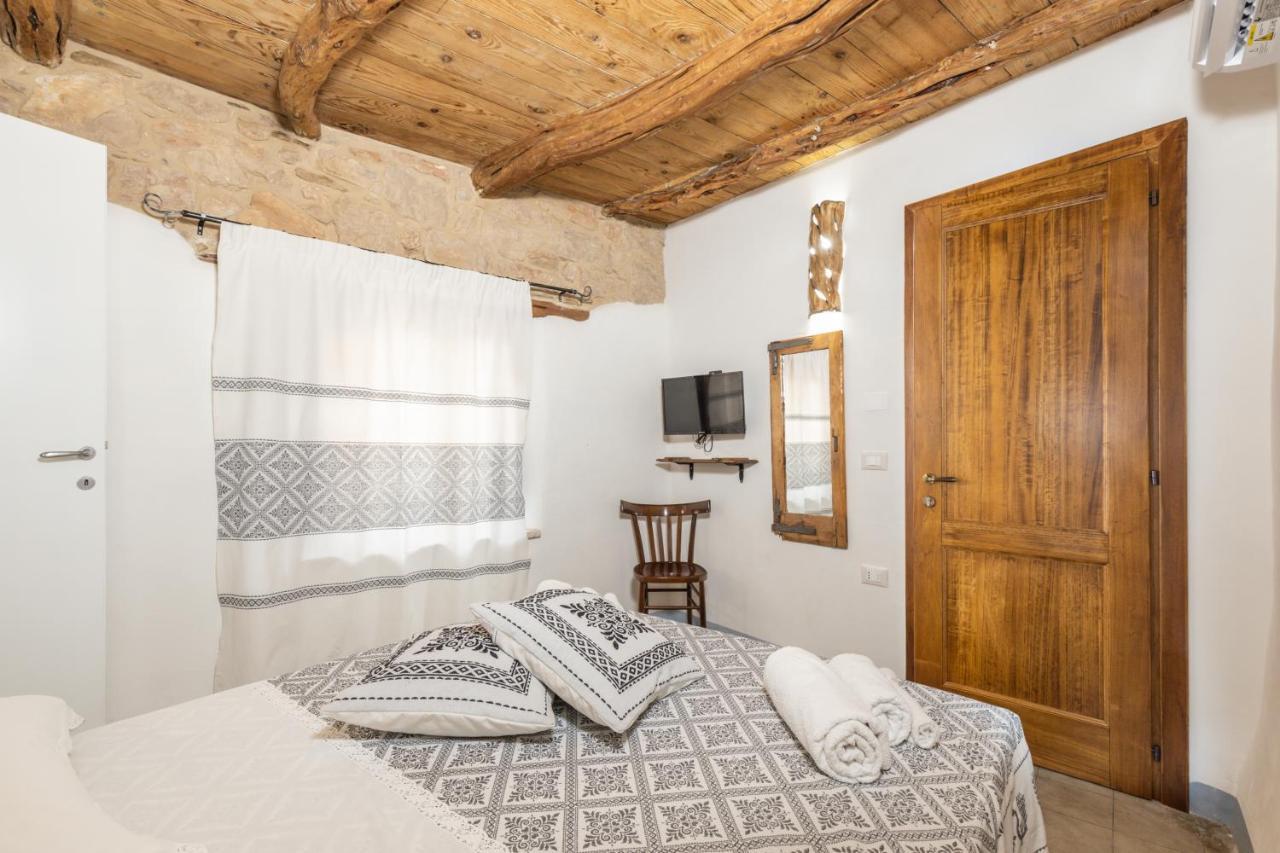 מלון באוני Bed And Terrace Caterina מראה חיצוני תמונה